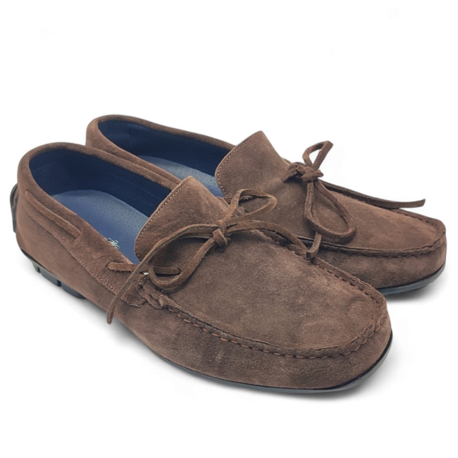 MOCCASINES