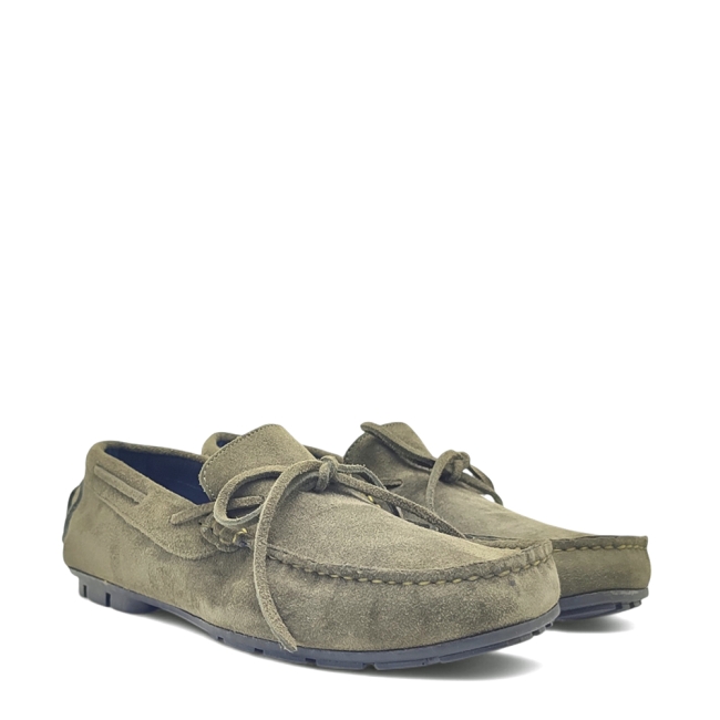 MOCCASINES