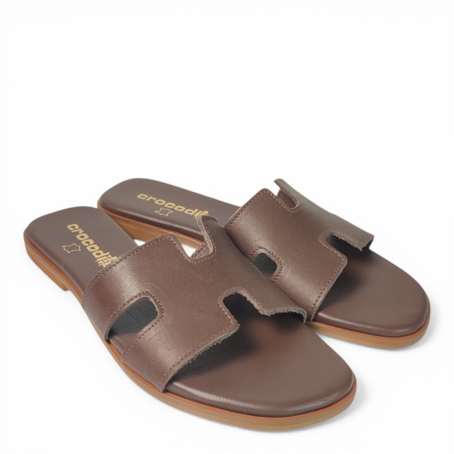 FLAT SANDALS