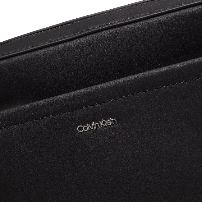 CK MUST CONVERTIBLE CAMERA BAG