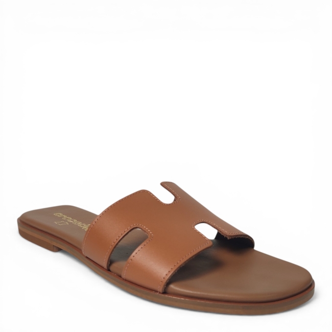 FLAT SANDALS