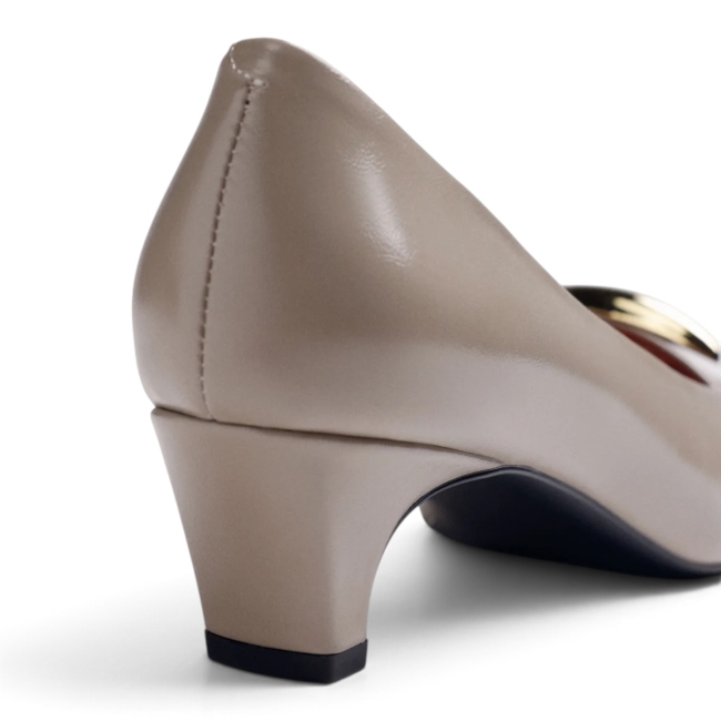 PUMPS