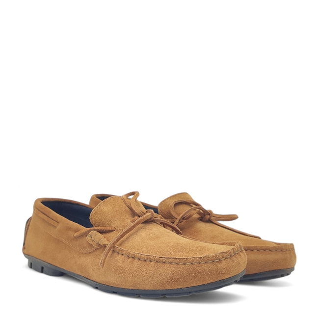 MOCCASINES