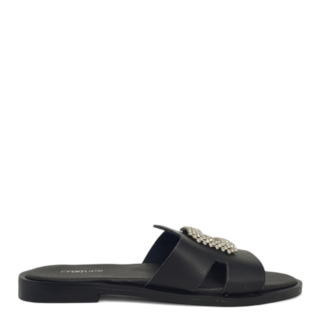 FLAT SANDALS