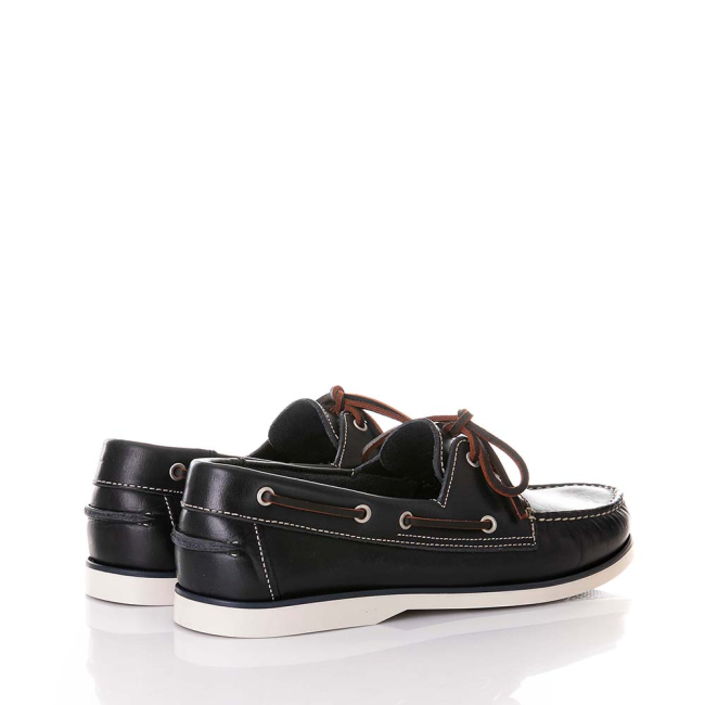 BOAT SHOE