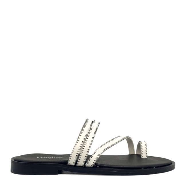FLAT SANDALS