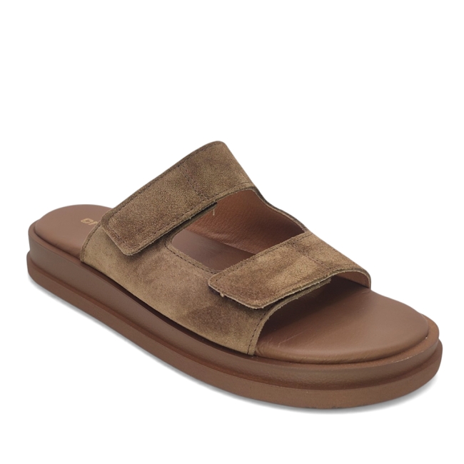 FLAT SANDALS