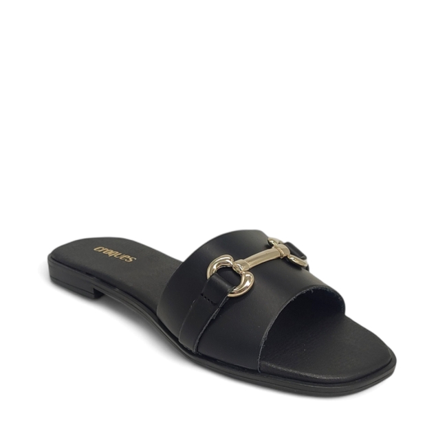 FLAT SANDALS