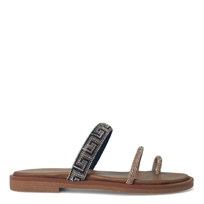 FLAT SANDALS