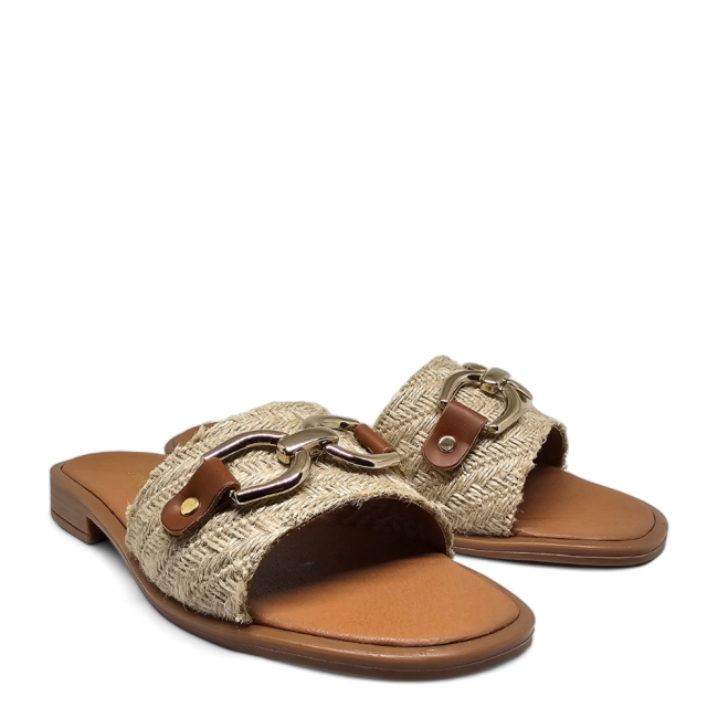 FLAT SANDALS