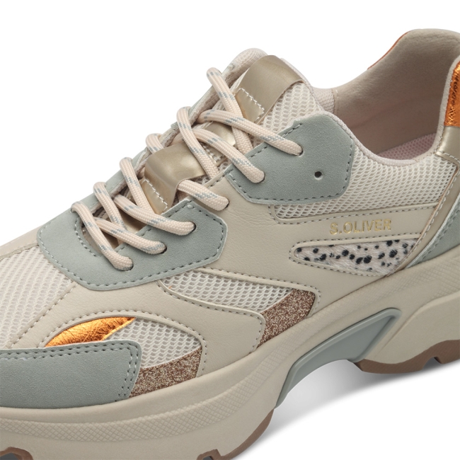 SNEAKERS