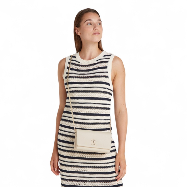 TH MODERN MINI CROSSOVER