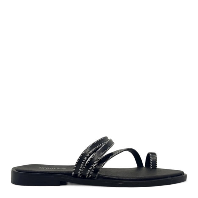 FLAT SANDALS