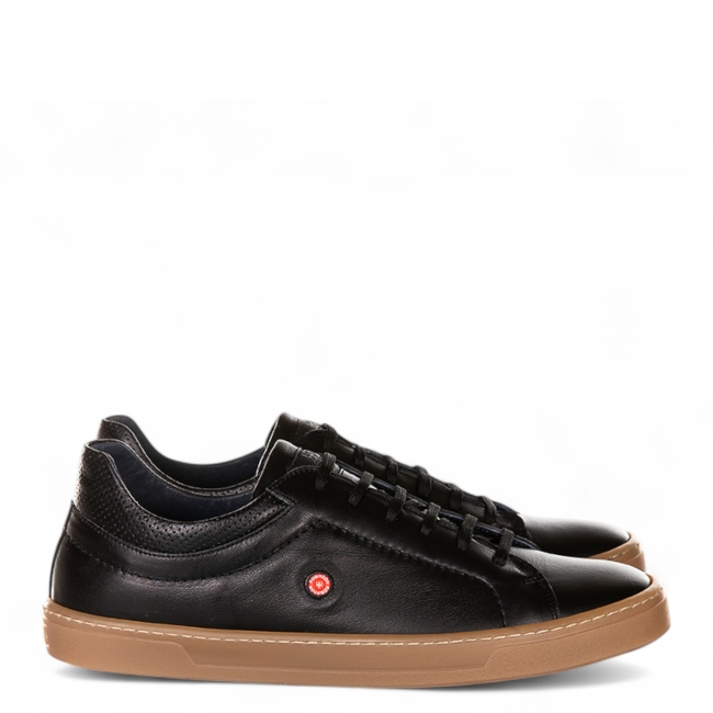 MEN SNEAKERS