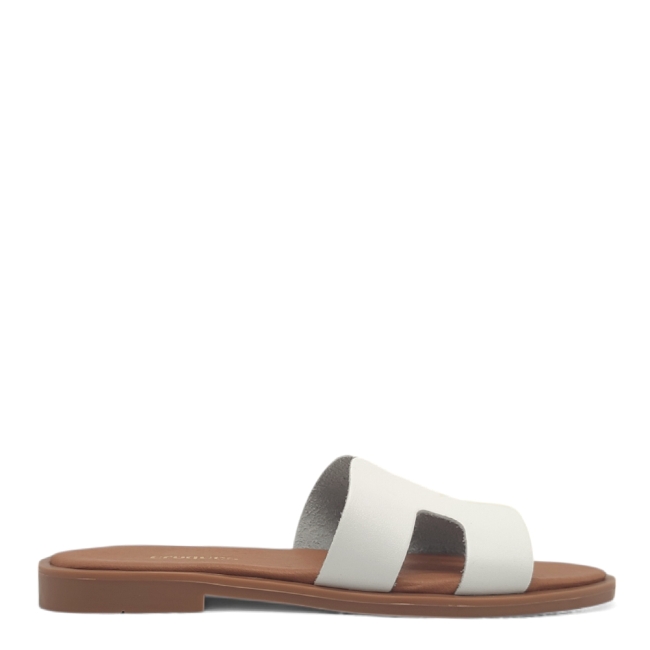 FLAT SANDALS