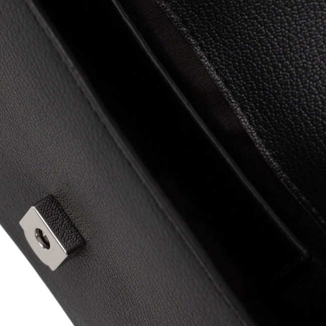 MINIMAL MONOGRAM EW FLAP21