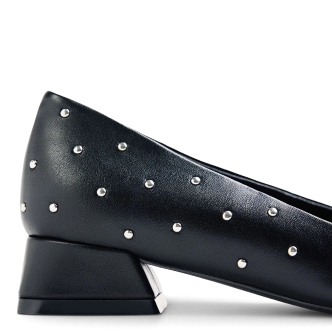 PUMPS