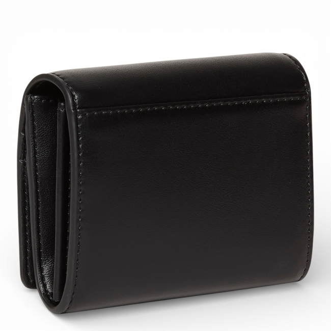 RAISED CK MEDIUM BIFOLD