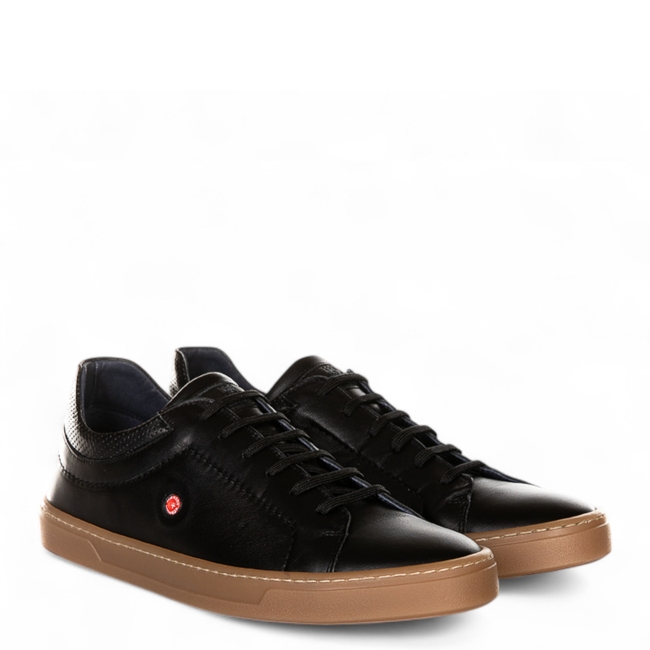 MEN SNEAKERS