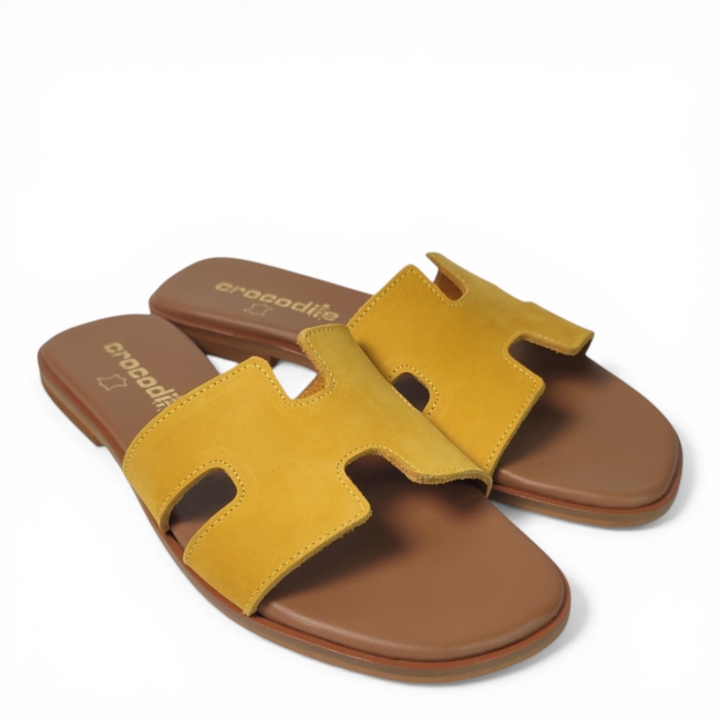 FLAT SANDALS