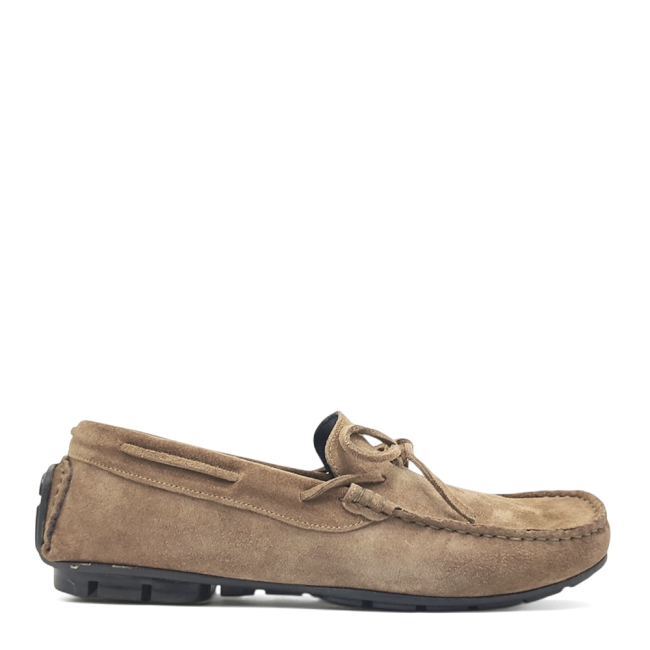 MOCCASINES