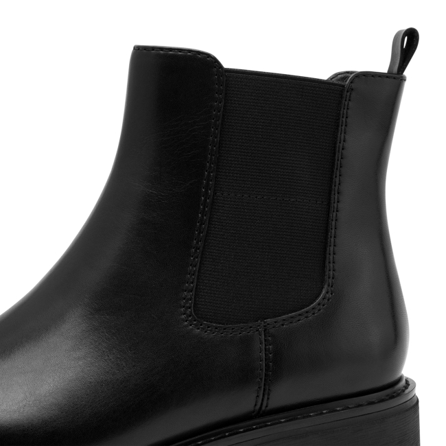 CHELSEA BOOTS WOMEN