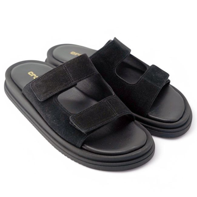 FLAT SANDALS