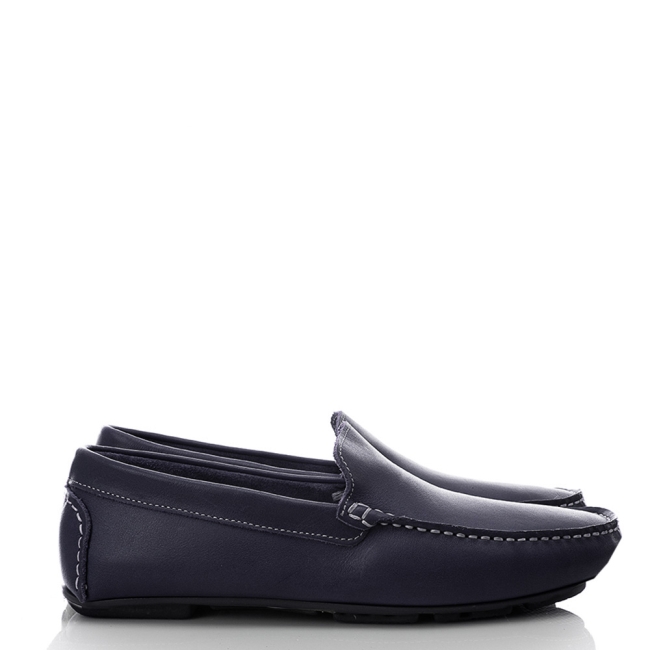 MOCCASINES