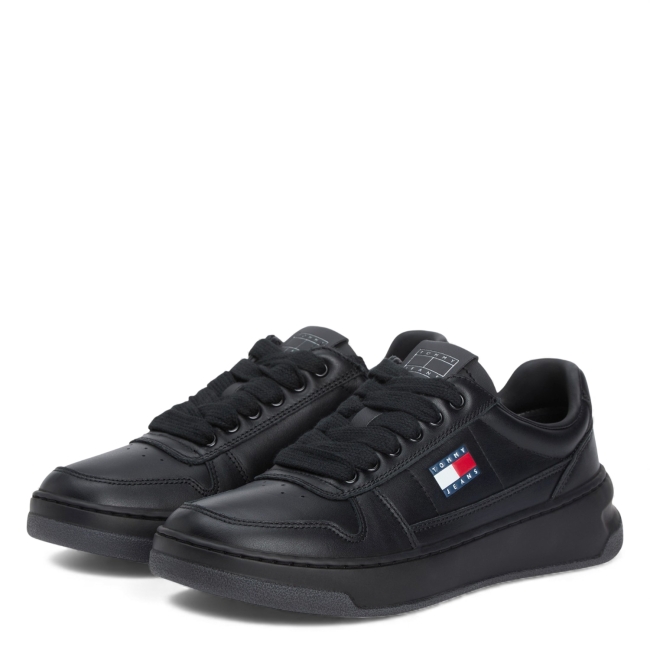 THE CHELSEA SNEAKER LACE UP