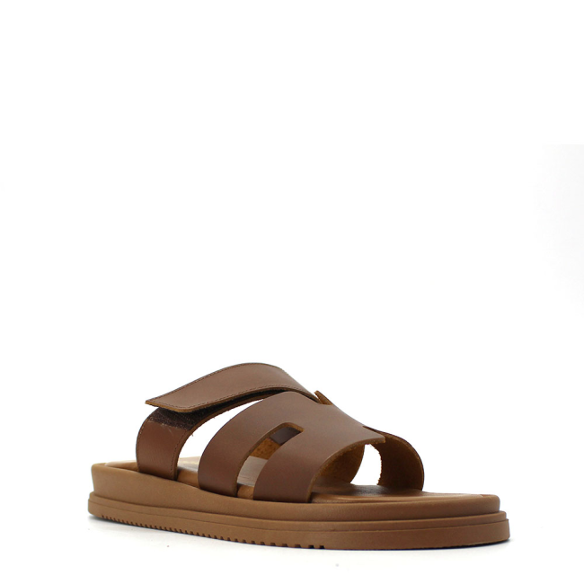 FLAT SANDALS