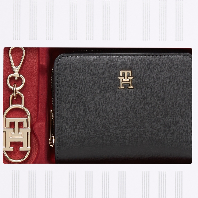 MED ZA W/FLAP + CHARM