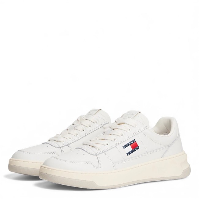 THE CHELSEA SNEAKER LACE UP