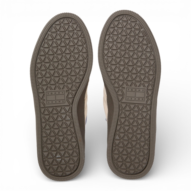 THE GREENWICH EDGE SUEDE