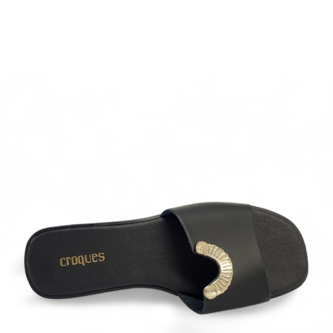 FLAT SANDALS