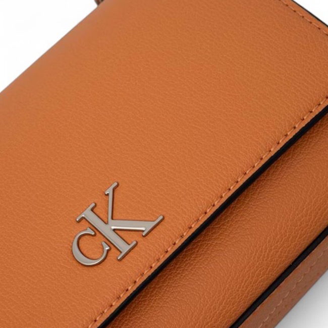 MINIMAL MONOGRAM EW FLAP21