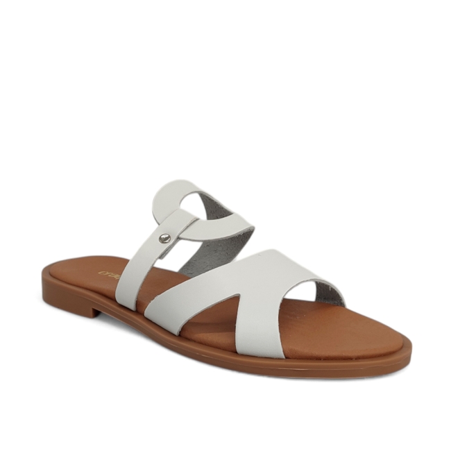FLAT SANDALS