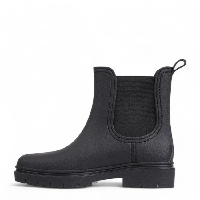 ESSENTIAL TOMMY RAINBOOTIE