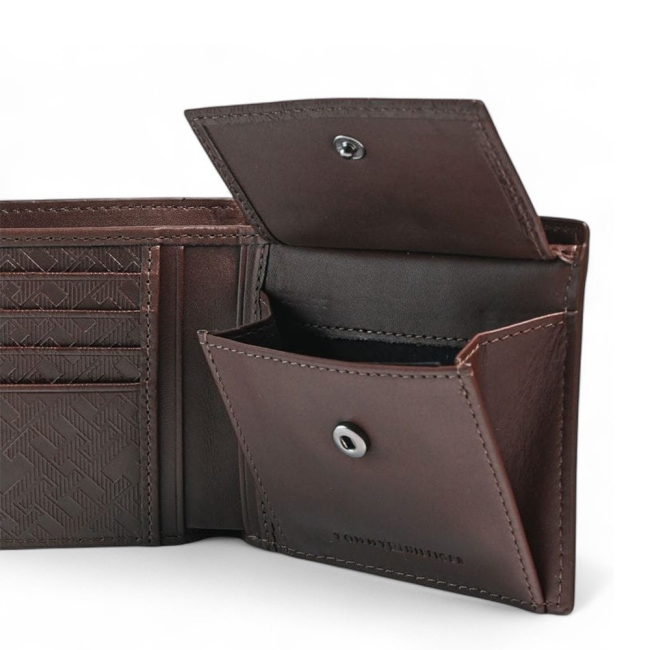 TH MONOGRAM CC AND COIN