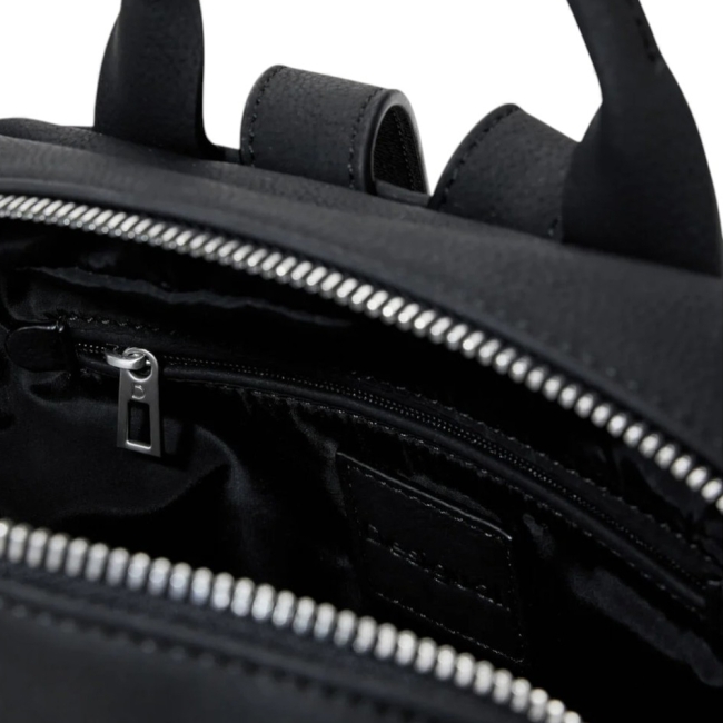 POKER FACE CHESTER MINI