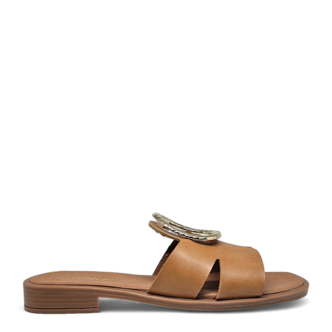 FLAT SANDALS