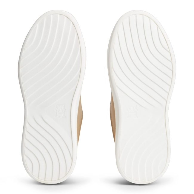 TH CHIC PLATFORM