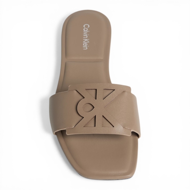 SQUARE FLAT SANDAL EMBLEM