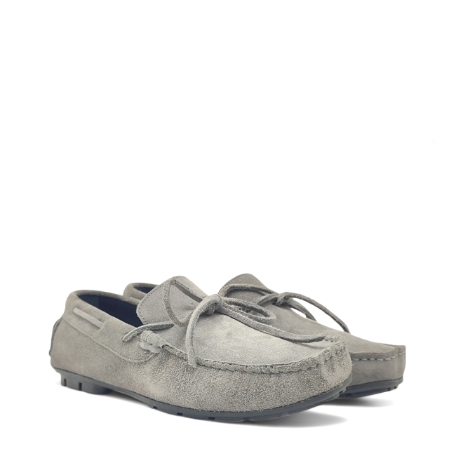 MOCCASINES