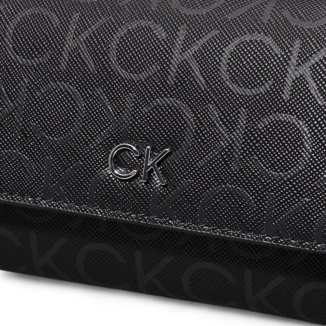 CK DAILY SM TRIFOLD_MONO