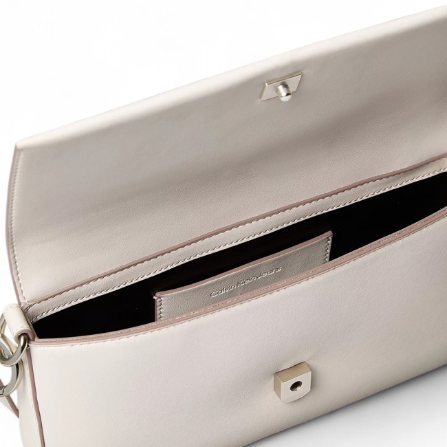 SCULPTED FLAP SHOULDER POUCH25