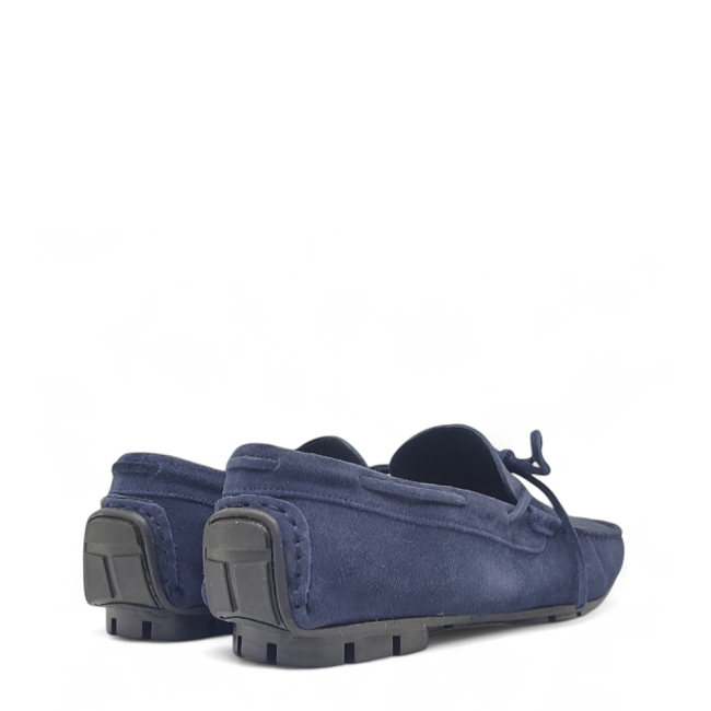 MOCCASINES