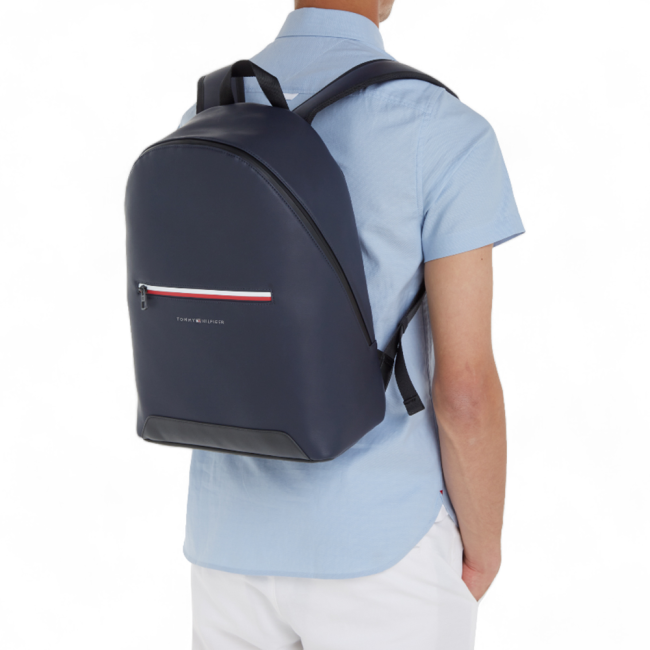 TH ESS CORP DOME BACKPACK