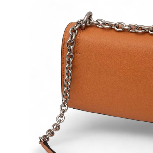 MINIMAL MONOGRAM EW FLAP21