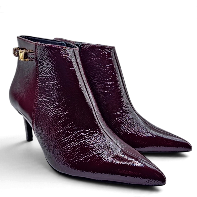 LEATHER COLLECTION