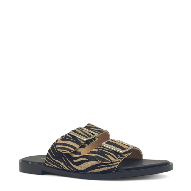 FLAT SANDALS